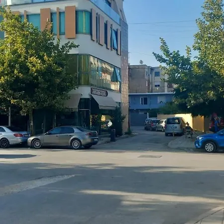 Vlora Apartment شقة *